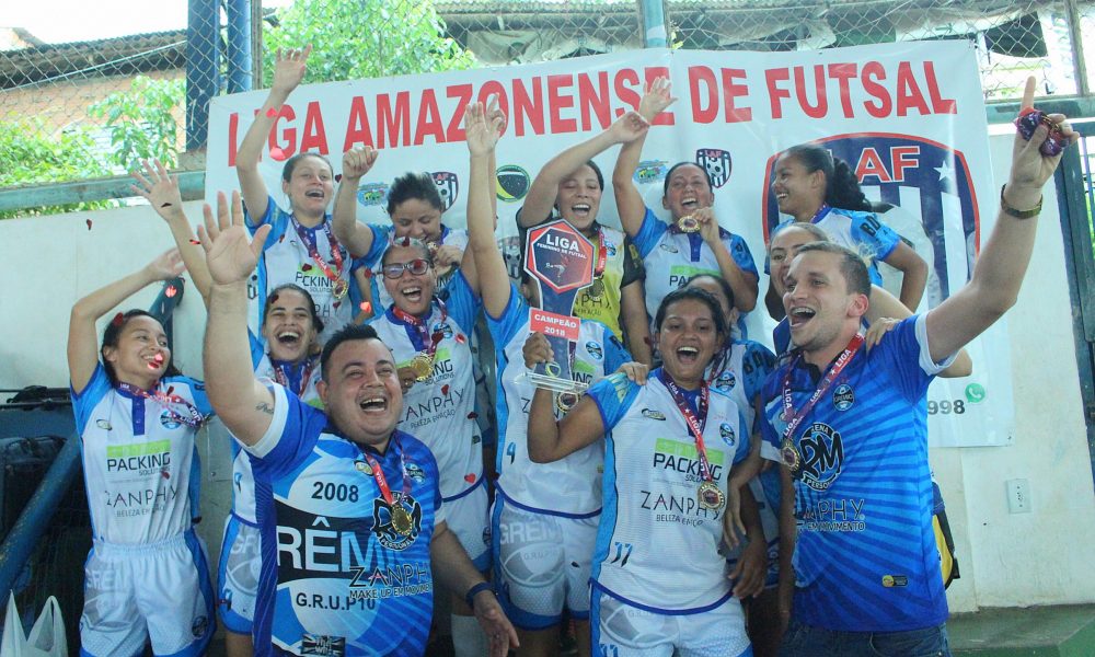 Grêmio Parque 10 é bicampeão da Liga Feminina de Futsal