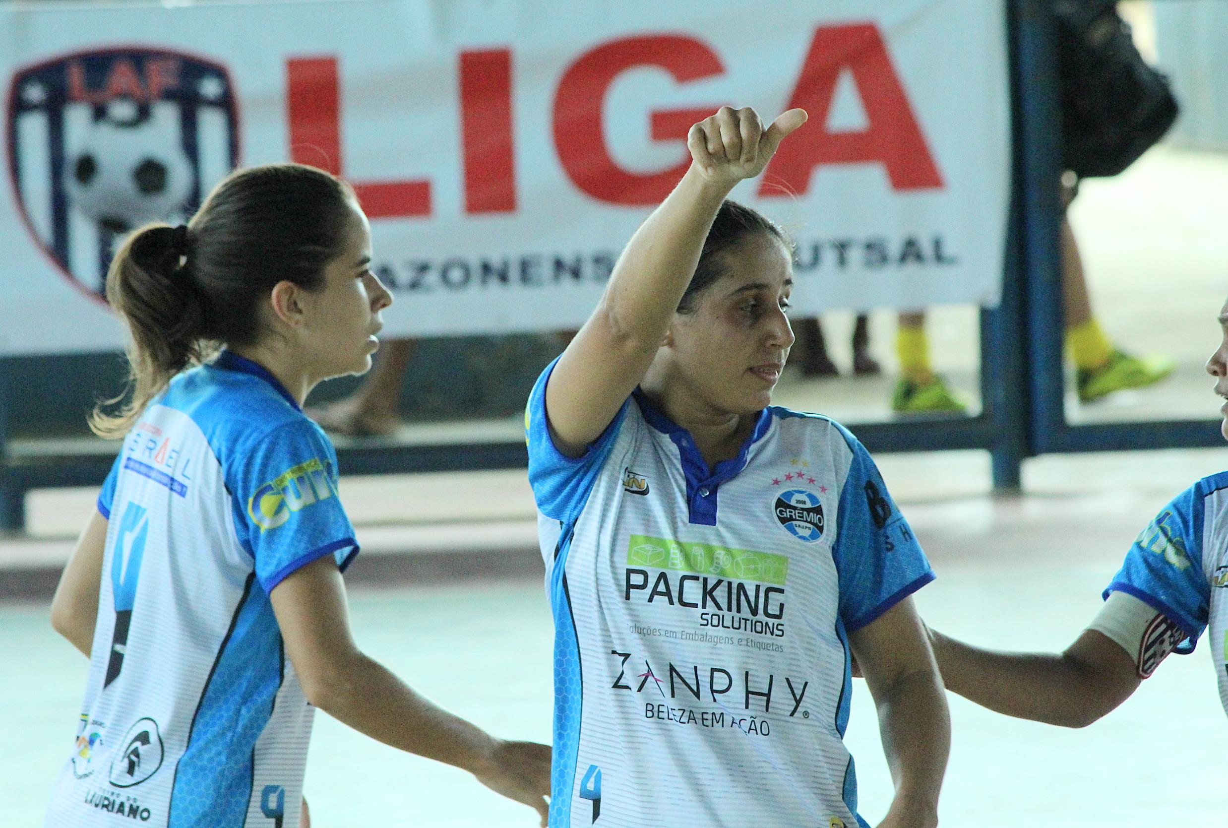 Grêmio Parque 10 é bicampeão da Liga Feminina de Futsal