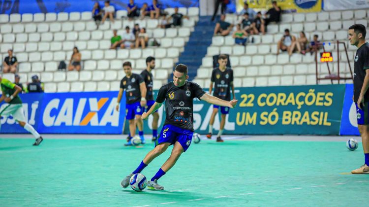 Estrela do Norte x América - aquecimento - Pedrinho no lance - foto 1 - by Henrique Wasconcellos - Emanuel Sports