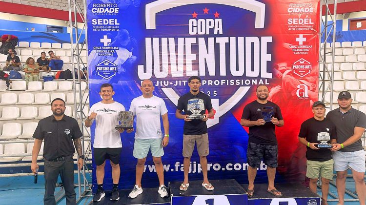 PÓDIO da Copa Juventude de Jiu-Jítsu 2025 - foto 1 - divulgação FAJJPRO