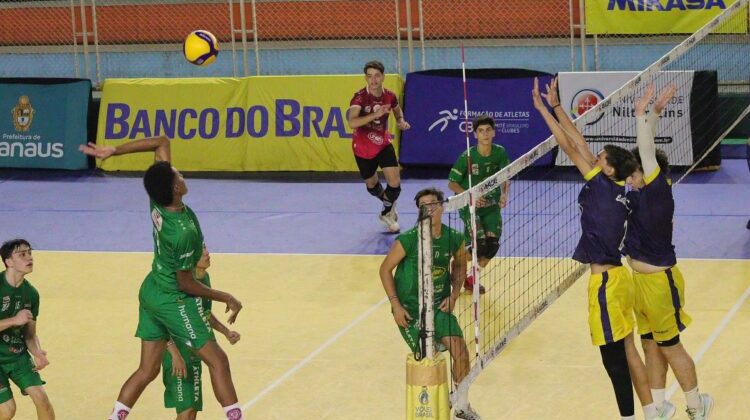 Vôlei - Brasileiro Sub-17 - quartas de final - Amavolei-PR 3x1 Santa Mônica-PR - foto 2
